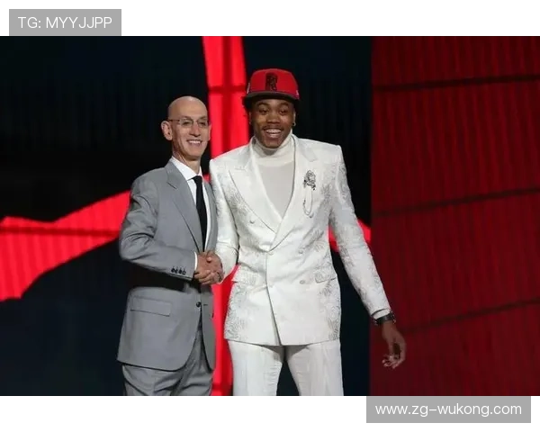 斯科蒂·巴恩斯无球跑动拉开空间助攻数明显提升