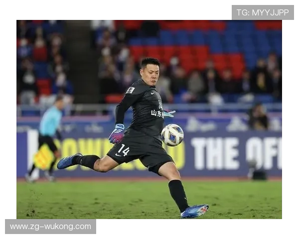 山东泰山陷入战术困境，战术体系混乱，豪门地位面临考验