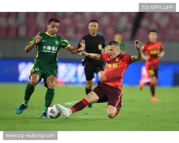 范志毅高位逼抢助攻制造威胁 本赛季角色转变显著 范志毅高位逼抢助攻制造威胁 本赛季角色转变显著